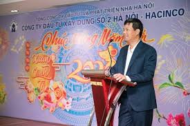 Trước đó, ông nguyễn văn thanh và vợ đi đà nẵng từ ngày 30/4 và quay về hà nội vào ngày 2/5. Rmxkeqjxjo1dpm