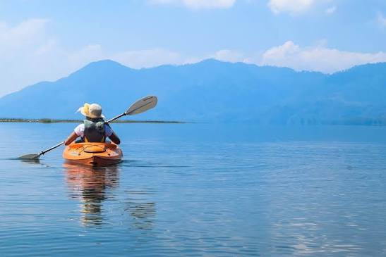 Everything You Need to Know About Flatwater Kayaking