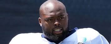 Reggie Davis's Instagram, Twitter & Facebook