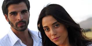 Baba (?) ve anne(?) 'nin oğlu 2021 yılında aktör & manken olarak haci, adanali, fatih, emanet ile ünlüdür<. Cansu Dere Den Mehmet Akif Alakurt Sorusuna Sasirtan Cevap Olay Gazetesi Bursa