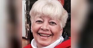 Lynda Fulton's Instagram, Twitter & Facebook