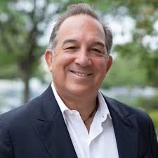 Steve Winters's Instagram, Twitter & Facebook