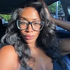 Anna Crump (@annacrump19)