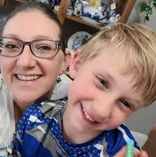 Where to find fresh salmon filets without preservatives and dyes?