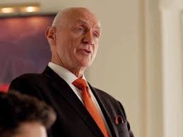 Former Neighbours star Alan Dale gives the soap a shout-out