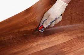 Nous vous indiquons les moyennes hors fournitures des carreaux et avec fournitures des carreaux, sachant que le prix du carrelage représente environ 34 % du coût du chantier global. Prix De Pose D Un Linoleum Au M2 En 2021