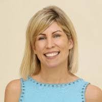 Jennifer Crowe's Instagram, Twitter & Facebook