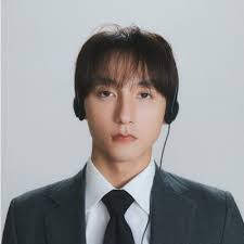 Harry Tran's Instagram, Twitter & Facebook