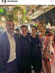 May 31, 2021 · demet ve alişan ile sabah sabah programının final yapmasının ardından seda sayan ve demet akalın arasındaki sabah programı kavgası giderek büyürken bomba bir iddia daha ortaya atıldı. Demet Akalin In Koluna Photoshop Yaptirdigi Iddia Edildi Magazin Haberleri