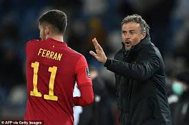 He is 29 years old from peru and playing for utc in the sudamericana. Football In Spain Luis Enrique Jokes He Was On The Brink Of A Heart Attack For Late Win Ali2day