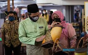 Pusat kraf lumut desde mapcarta, el mapa libre. Bernama Kraftangan Malaysia Sasar Rm1 8 Juta Jualan Menerusi Wwa