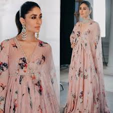 Kareena Kapoor Khan In Mahima Mahajan Yay Or Nay Pakistani Dress Design Simple Pakistani Dresses Designer Dresses Indian