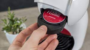 This coffee machine nakes exceelent coffee with capsules of differenrt types expresso, cafe lungho, american coffe, capucino, cicololatino and cafe lunho decafinated. Nescafe Dolce Gusto Piccolo Xs Review