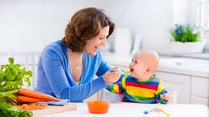 Penting Memberikan Makanan Pendamping Asi Saat Bayi Berusia Enam Bulan Pt Equityworld Futures Dalam Memberikan Mpasi Makanan S Baby Food Recipes Baby Solid Food Toddler Vegetables
