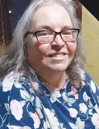 Darla Russell's Instagram, Twitter & Facebook