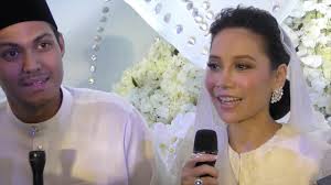 Mohammad aiman bin yusri (lahir 27 jun 1998) atau lebih dikenali sebagai aiman tino (jawi: Fara Hazel Lancar Single Duet Bersama Tunang