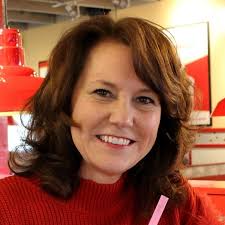 Jana Delong's Instagram, Twitter & Facebook