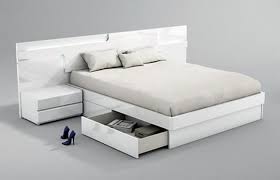 Sara King Size Bed Sara Garcia Sabate Spain King Size Beds In 2021 Modern White Bed Bed Furniture Design Bed Designs With Storage