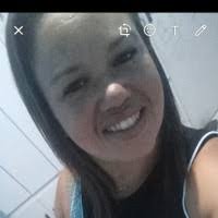 20+ perfis com “Élia Ferreira”