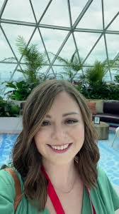 Samantha Worthington's Instagram, Twitter & Facebook