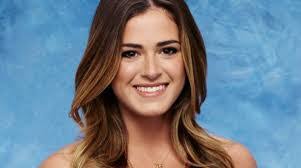 Avery Safford's Instagram, Twitter & Facebook