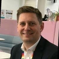 Elliot Lyons's Instagram, Twitter & Facebook