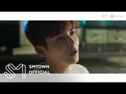 Ryouk Pytaetsya Otpustit Proshluyu Lyubov V Klipe I M Not Over You Showasia Lyubov Mini Albom Albom