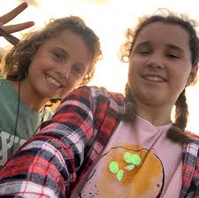 GIRLS SAFARI. Having a blast...