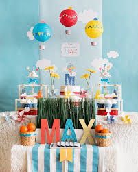 See more ideas about unicorn birthday party decorations, unicorn theme party, unicorn themed birthday. Sweet Whimsical Hot Air Balloon First Birthday Korean Dol Hostess With The Mostess