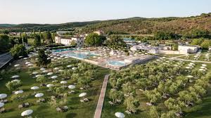 Facciamo spazio allEstate”. Alle Terme Antica Querciolaia una nuova  piscina e oltre 42.000 mq di benessere termale - ValdarnoPost - Notizie  Valdarno