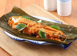 Bahkan ada juga yang menggunakan ikan dencis , ikan lele serta ikan tuna putih. Resep Pepes Ikan Pindang Bumbu Rujak Pidjar Com