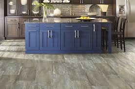 If your cabinets are really grimy, let the cleaner sit for up to 10 minutes after spraying. 2021 Kitchen Cabinet Trends 20 Kitchen Cabinet Ideas Flooring Inc