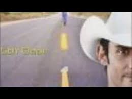 I M Still A Guy This Song Reminds Me Of My Manly Jared I Thank God For My Guy Last Verse Cracks Me Up Bc I Country Music Videos Country Music Brad