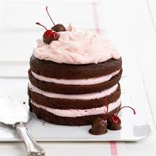 Ultimate Valentine S Day Dessert Chocolate Cherry Stack Cake Recipe Http Bhgmag Co Y4j9r0 Plus More Chocolate Re Recette Dessert Patisserie Dessert