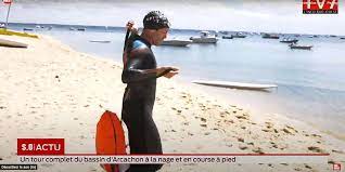 Son instructeur, breveté d'état, fort de plus de trente cinq années d'expérience et près de 10.000 heures de vol saura vous faire découvrir les charmes du bassin d'arcachon si vous. Video Il Se Lance Dans Un Tour Complet Du Bassin D Arcachon A Pied Et A La Nage