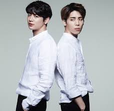 We All Know Jonghyun S Wearing Insoles Jongho Hohyun Jonghyun Shinee Shinee Jonghyun