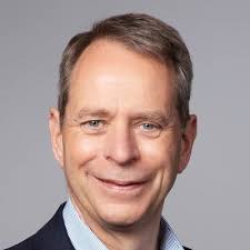 Stephanie Lowry (@LowrySN)