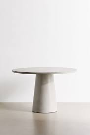 Daphne Concrete Outdoor Dining Table In 2020 Concrete Dining Table Concrete Outdoor Dining Table Industrial Modern Dining Table