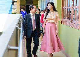 Người đi đường phải có lịch trực, lịch làm việc của cơ quan. Ly Nha Ká»³ Xuc Ä'á»™ng RÆ¡i NÆ°á»›c Máº¯t Trong Buá»•i Tro Chuyá»‡n Vá» Khá»Ÿi Nghiá»‡p Cung Sinh Vien