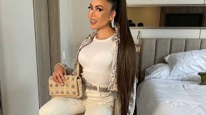 Así quedó la nueva camioneta de epa colombia, después de que su novia la chocara. Rompio El Silencio Novia De Epa Colombia Revelo Por Que Su Mama No Apoya Su Relacion Con La Influenciadora