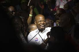 Eric adams, a former nypd captain, is leading former city sanitation commissioner kathryn garcia and former maya wiley, a former lawyer for the current new york mayor. Llhxqretmmb Mm