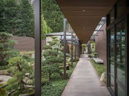 Japanese Garden Oasis Surrounds A Home On Shores Of Lake Washington Japanese Garden Courtyard Garden Seattle Homes