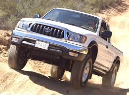 Most models are offered in what toyota refers to as access cab and double cab variants (these are more commonly known as extended and crew cabs, respectively), though the limited and. 2004 Toyota Tacoma Xtracab Values Cars For Sale Kelley Blue Book