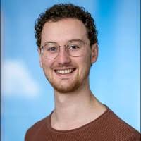 400+ "Plugge" profiles