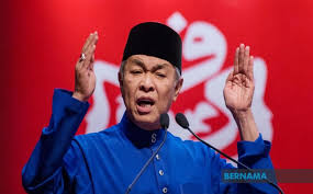 Ahli parlimen tolak ruu pembekalan 2021 bukan pengkhianat. Mesyuarat Majlis Tertinggi Umno Ahli Ahli Parlimen Umno Terus Mendokong Kerajaan Pn
