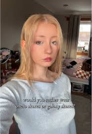 whyd i make a face like the zoolander guy 😚 ive actually never seen  zoolander but it gives same vibes as blades pf glory which is one if my  fave movies lowkey thought the two blonde guys were the same ...