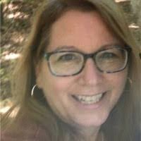 Shari Stock's Instagram, Twitter & Facebook