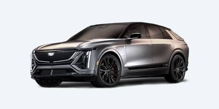 Luxury Electric SUVs Dominate the Premium Automotive Market in 2026