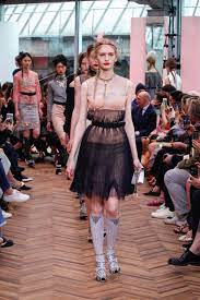 prada resort 2018 fashion show
