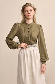 Blusen & T-Shirts lassen sich hervorragend kombinieren